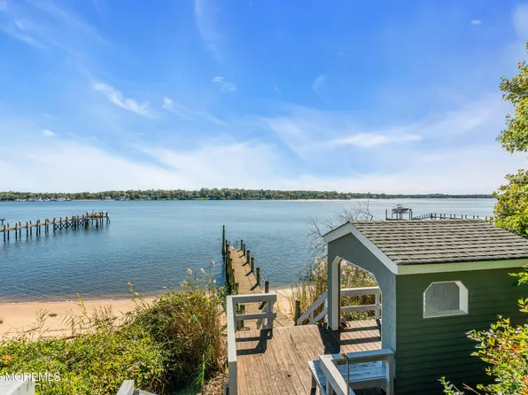 932 Navesink River Road, Rumson, NJ 07760