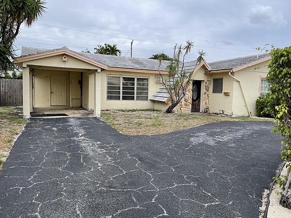 3rd image of 1027 SW 3rd St
