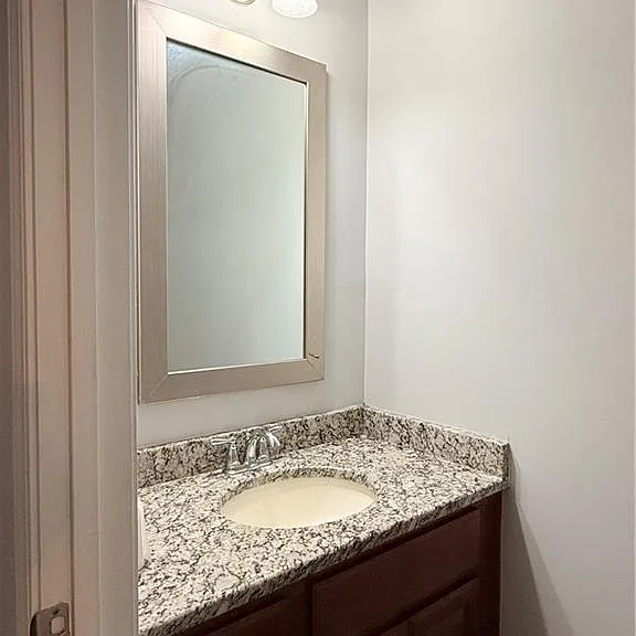 1033 Haley Woods Ln — Photo 14