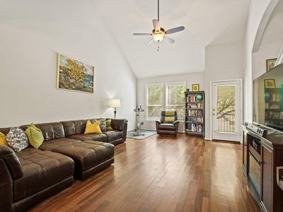 2911 Clay St, Houston, TX, 77003