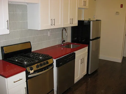 Rented by Nooklyn NYC LLC | media 24