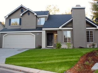 10769 N Windham Bay Cir, Fresno, CA 93730