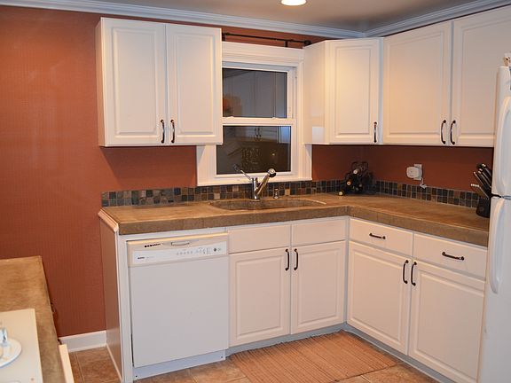 5th image of 4526 Westgate Dr NW