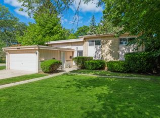 422 Vine St, Wilmette, IL 60091