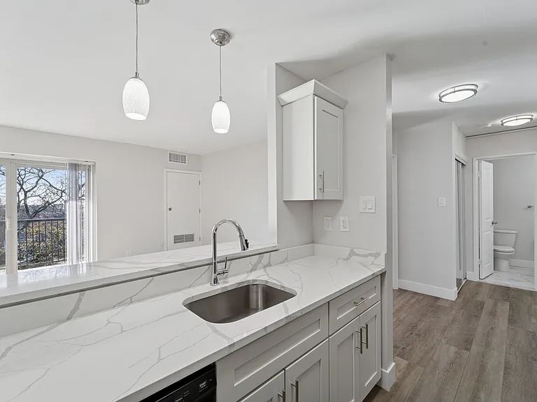 Haverford Court — Photo 8