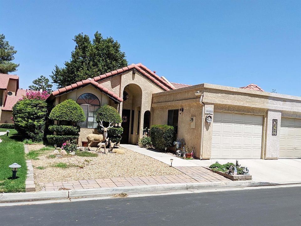 1st image of 19050 Cedar Dr