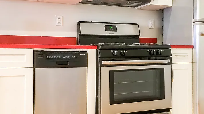 Rented by Nooklyn NYC LLC | media 1