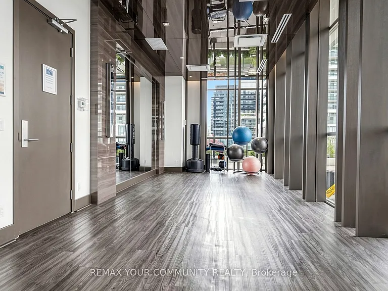 33 Shore Breeze Dr #1408 — Photo 32