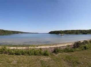 210 Head Of Pond Rd, Tisbury, MA 02568