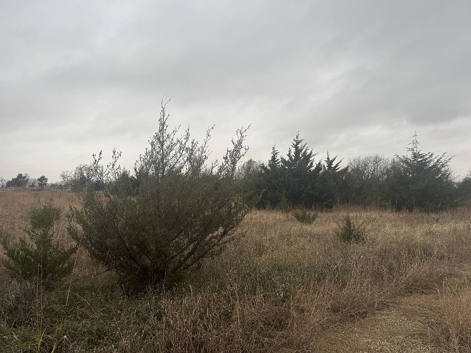2nd image of 4623 72nd Rd