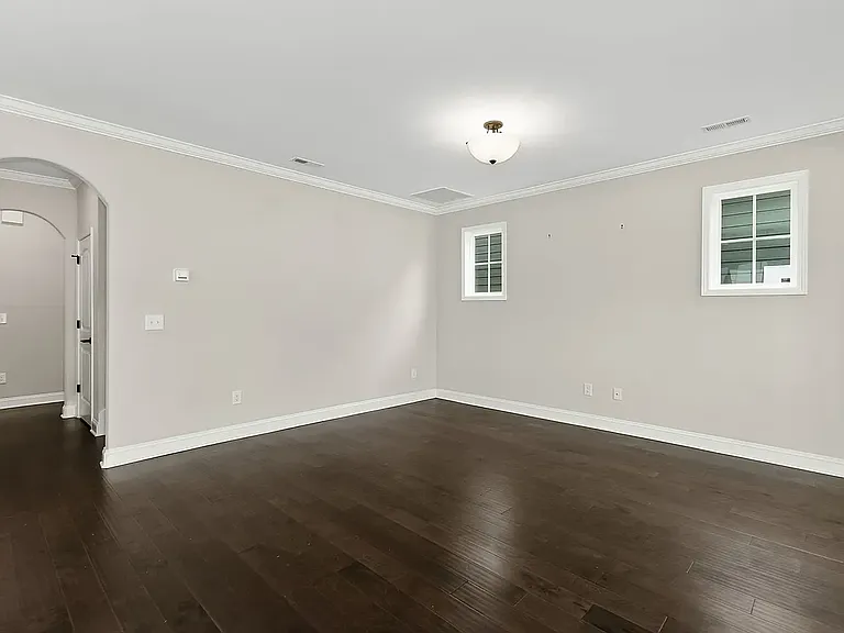 18 Cottage Knoll Cir — Photo 10
