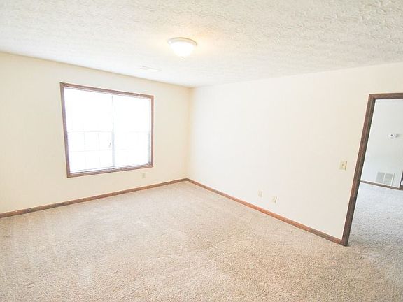 5th image of 2774 Varlet Ct