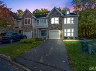 9 Indigo Dr, Old Bridge, NJ 08857
