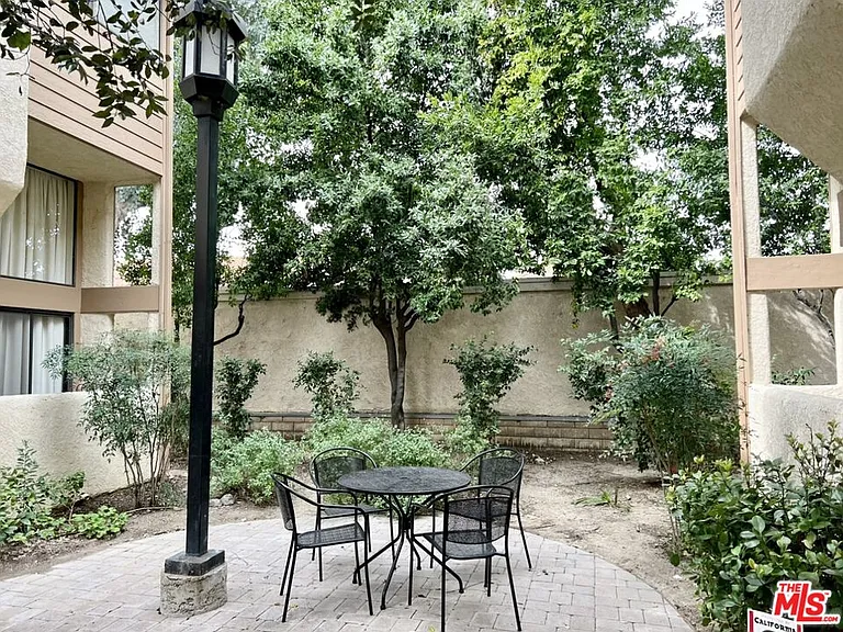 26311 W Bravo Ln — Photo 14