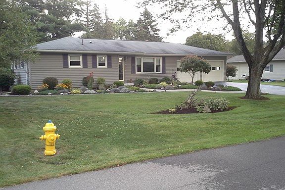 3rd image of 18 Landau Dr