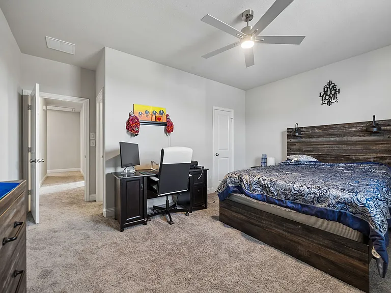 4500 El Paso Dr — Photo 27