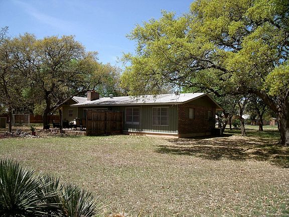 4th image of 595 Mountain View Pl