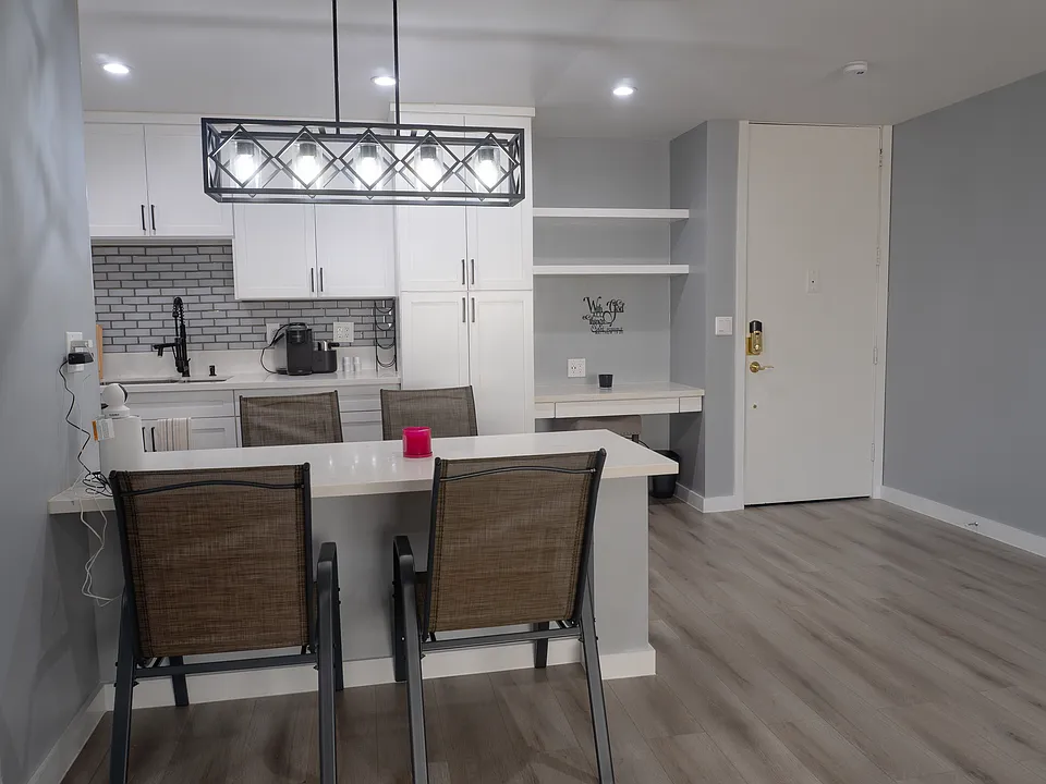 Integrated spacious Entry