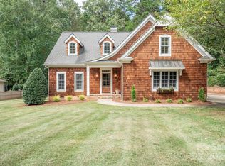 15715 N Point Rd, Huntersville, NC 28078