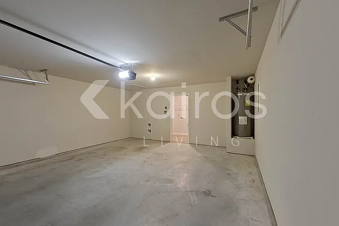 301 Saint James Pl — Photo 20