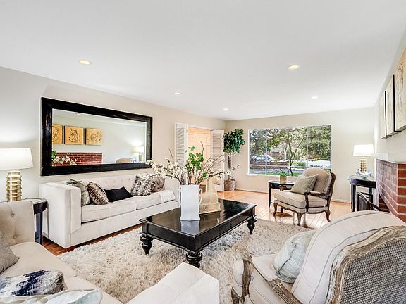 5th image of 1228 Maxwell Ln