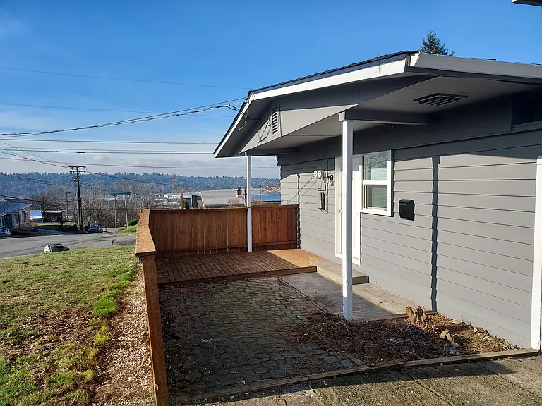 700 Aberdeen Ave NE #702 — Photo 2