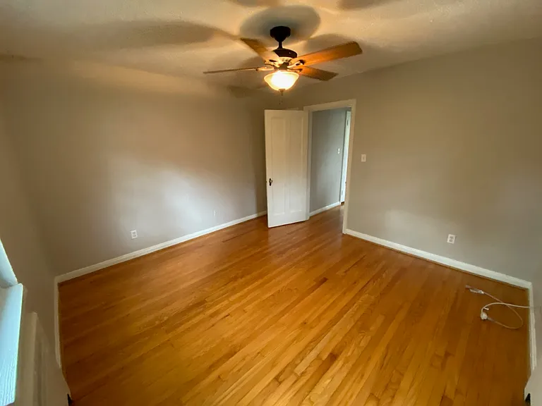 3577 Saybrook Ave #4 — Photo 10