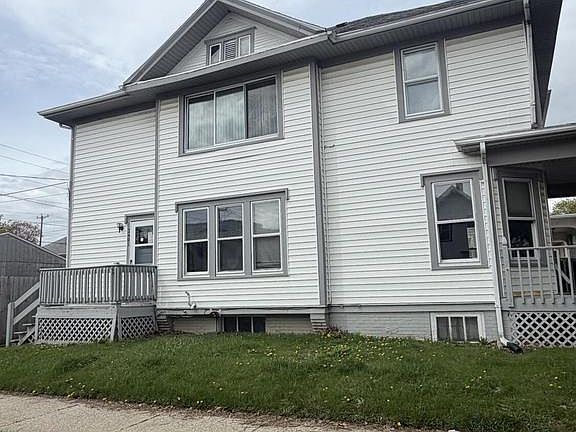 3rd image of 2401 Hansen AVENUE