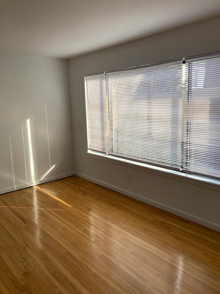 1 bed, 850 sqft, $2,100 — Photo 4