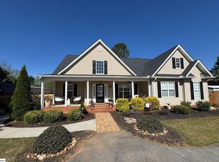 116A Ridge Rd, Greenville, SC 29607