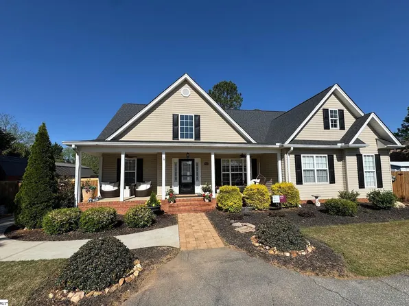 116A Ridge Rd, Greenville, SC 29607