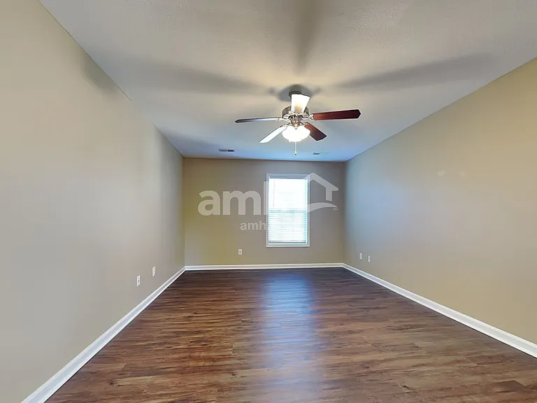 5716 Capeside Ln — Photo 10