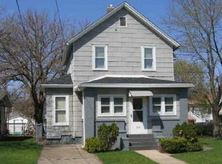 1019 Chestnut St, Ottawa, IL 61350