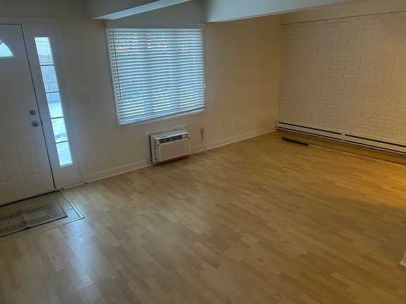 5th image of 600 Clifton Ave APT 1-2