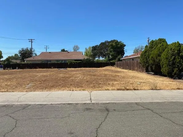 6236 25th St, Sacramento, CA 95822
