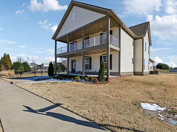 4th image of 1222 Westlawn Blvd
