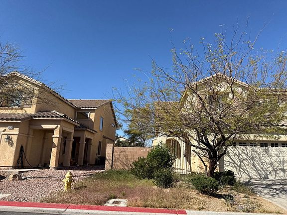 3rd image of 3440 Bella Viera Ct