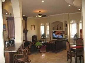 3rd image of 711 Las Granjas Dr #1-EL