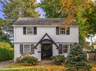 148 Lyons Rd, Scarsdale, NY 10583