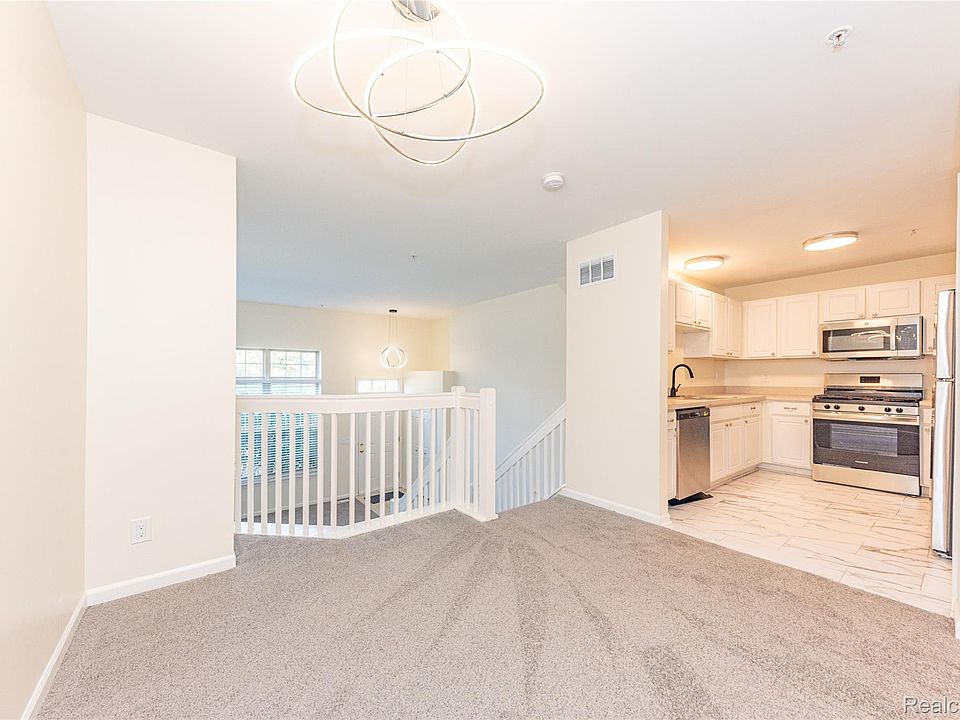 16942 Farmington Rd #24, photo 14
