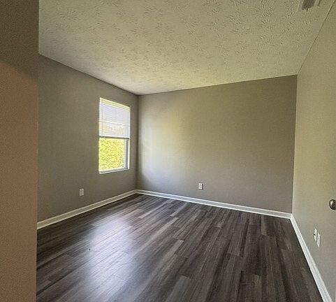 4th image of 2180 Pine Valley Dr