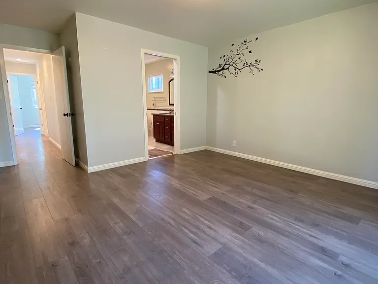 370 Colville Dr — Photo 20