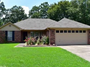 2135 Rainwood Ave, Conway, AR 72032