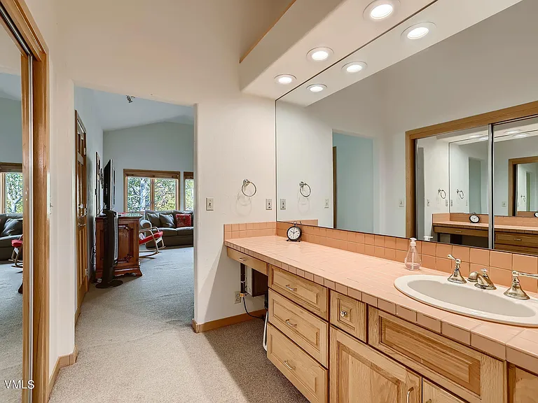 1159 Sandstone Dr — Photo 20