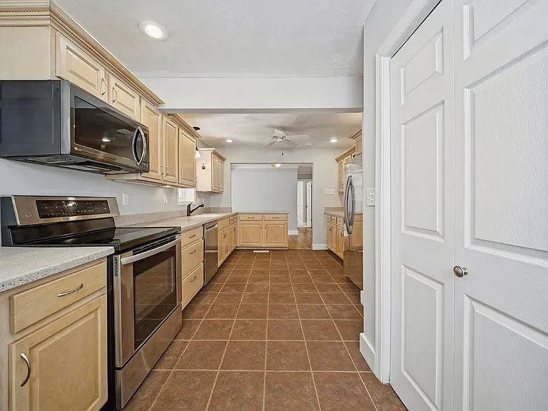 3702 Cape Henry Ave #B — Photo 24