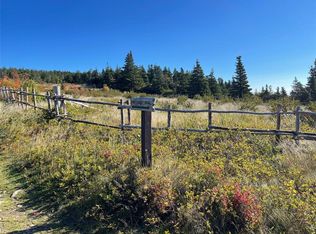 1 WADES FARM Road, Flatrock, NL A1K1C6