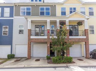 233 Broadgait Brae Rd, Cary, NC 27519