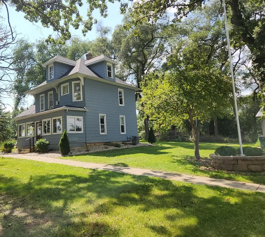 2 bed, 1195 sqft, $1,675 — Photo 4