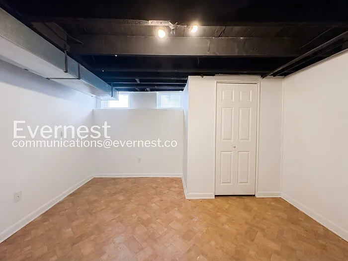 1631 S Charles St — Photo 25