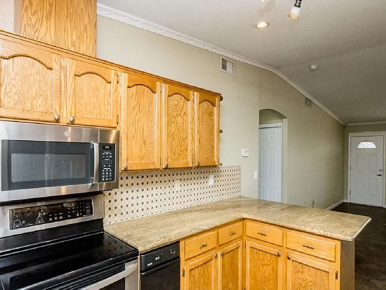 3967 Breakwater Dr — Photo 8